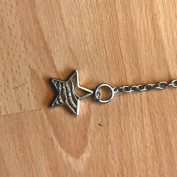 Silver Star Bracelet - Picture 3 of 4